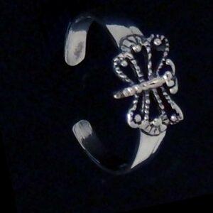 Intricate Butterfly Toe Ring
