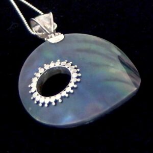 Black rainbow Shell Pendant