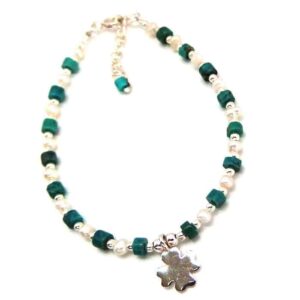 Turquoise bead bracelet with Pearls