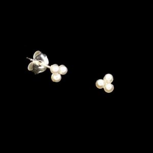 Three Small Pearls Stud